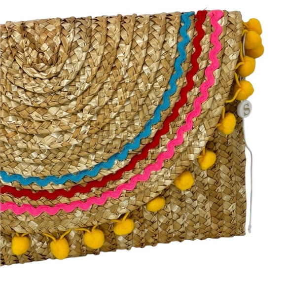 Shiraleah Chicago Pompom Straw Clutch - Picture 3 of 8